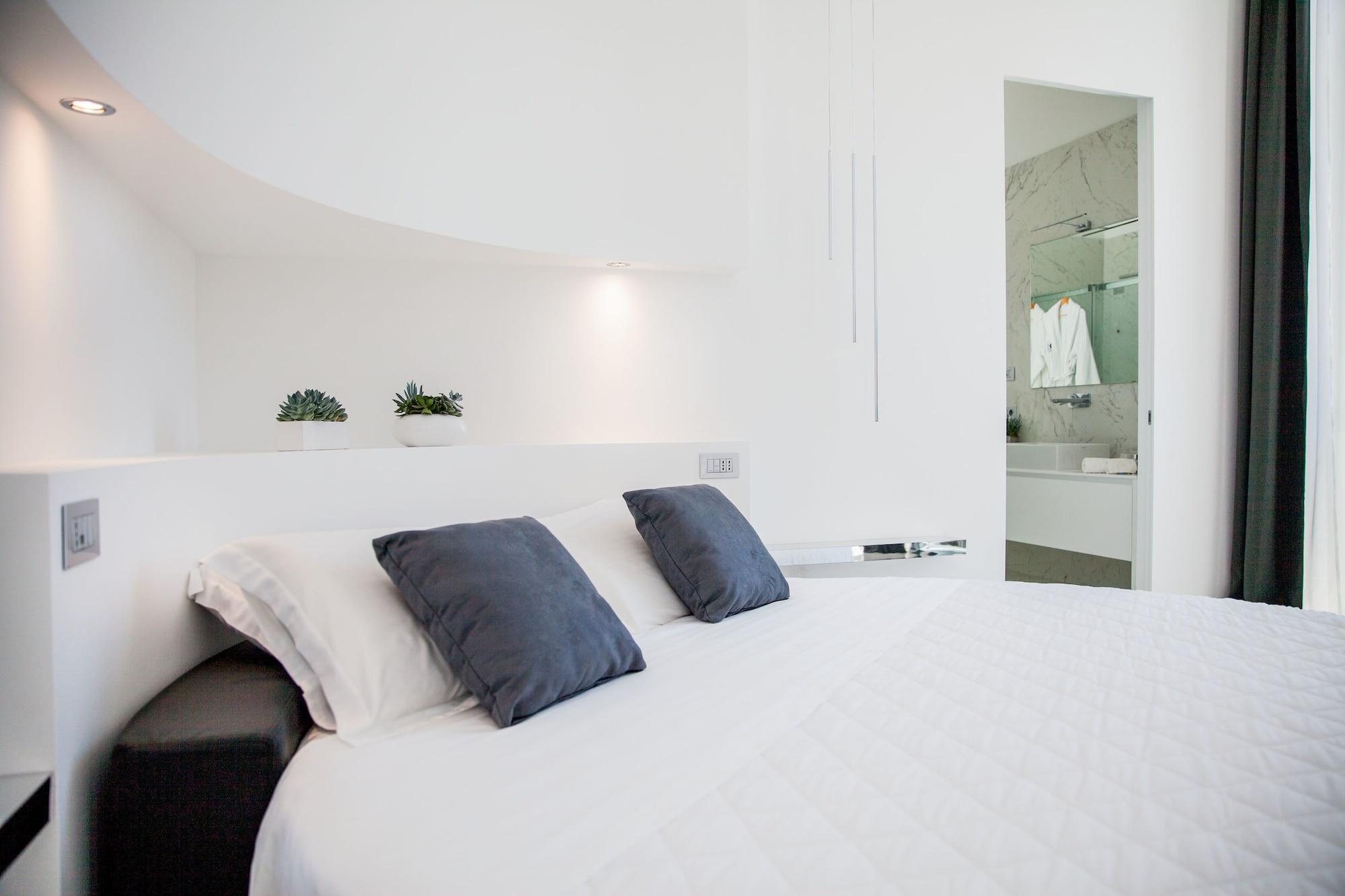 Miramare The Palace Resort Sanremo Esterno foto A bedroom at the hotel